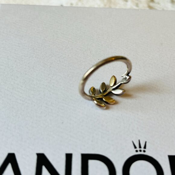 Pandora Olive Leaf Ring Sterling Silver and 14Kt Gold Size 50 - Picture 3 of 5